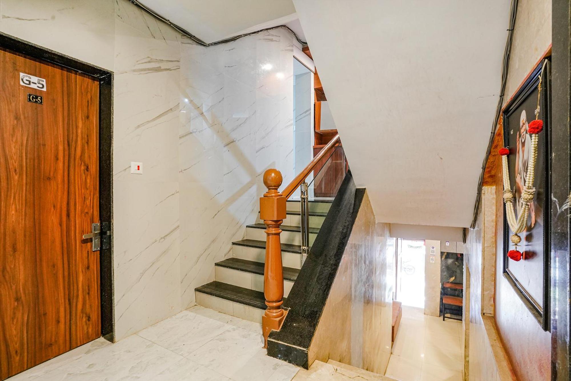 Fabexpress Yatri Inn - Navi Mumbai Turambhe 外观 照片