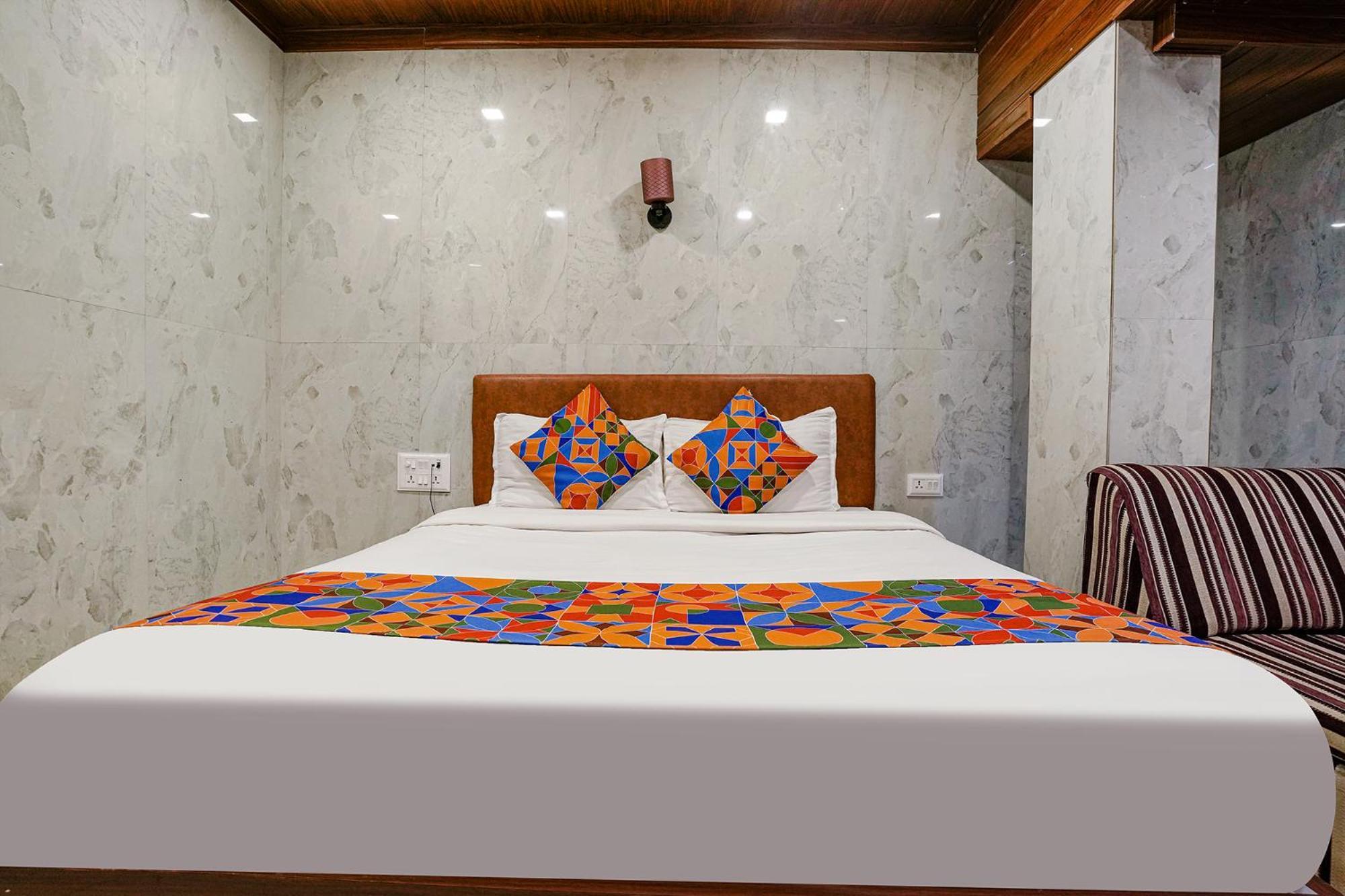 Fabexpress Yatri Inn - Navi Mumbai Turambhe 外观 照片
